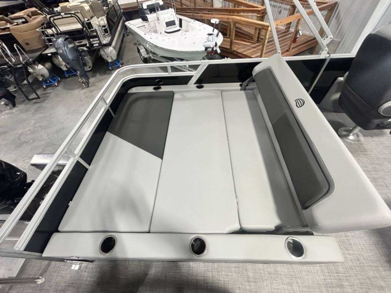 A photo of this 2026 Sun Tracker Party Barge® 22 RF XP3