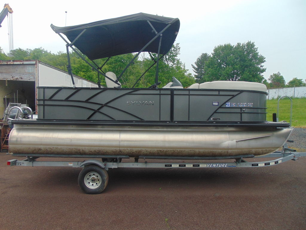 2020 Sylvan 8520 Cruise in quakertown PA
