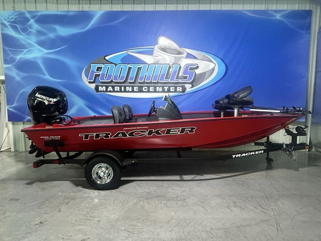 2026 Tracker® Boats Pro Team 175 Crappie Edition 195 TXW TOURNAMENT EDITION in morganton NC