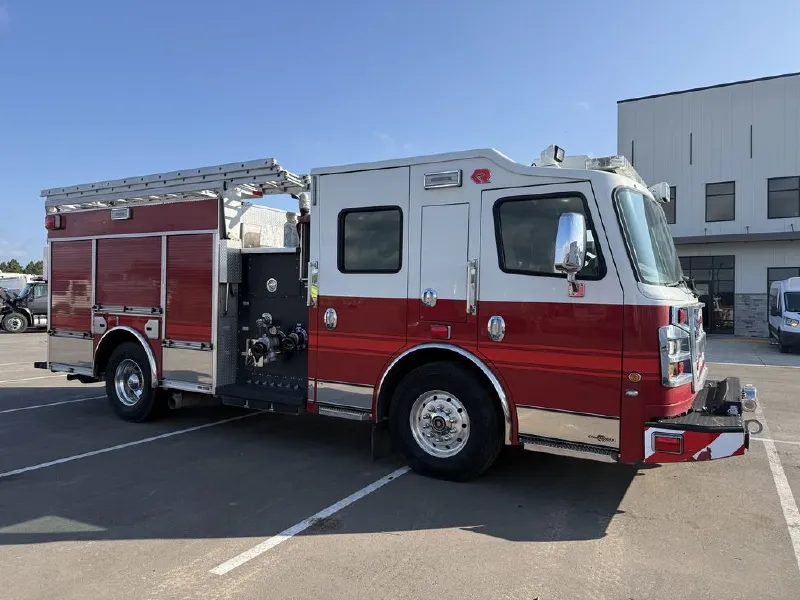 2015 ROSENBAUER COMMANDER PUMPER
