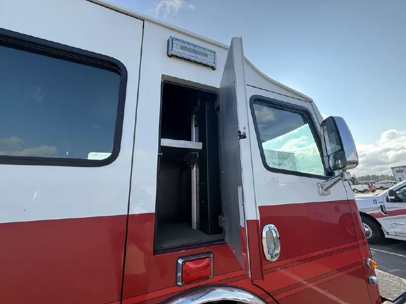 2015 ROSENBAUER COMMANDER PUMPER