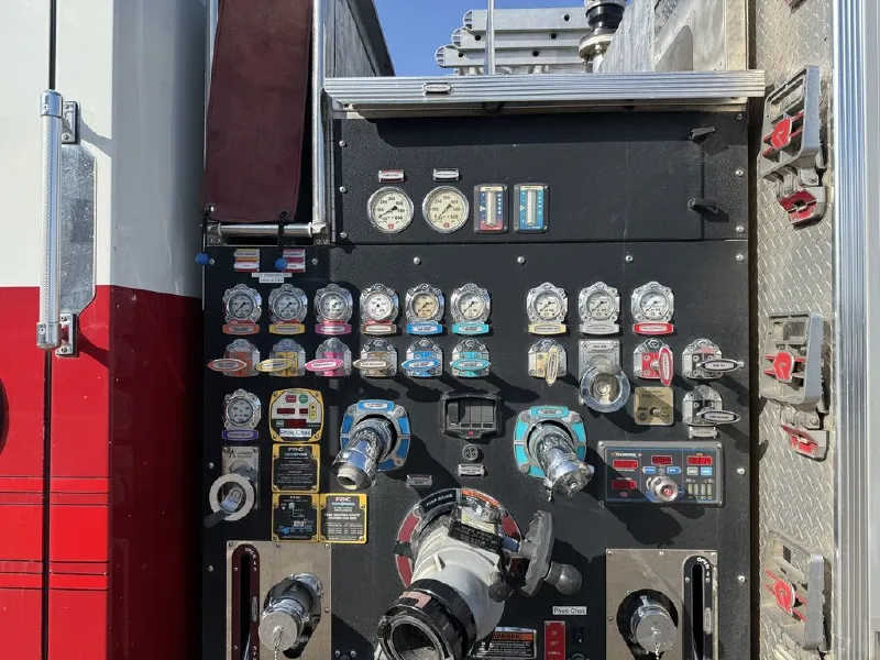 2015 ROSENBAUER COMMANDER PUMPER