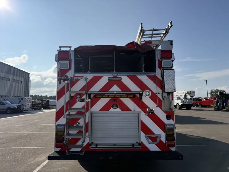 2015 ROSENBAUER COMMANDER PUMPER