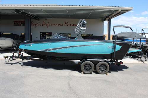 2020 Heyday Wake Boats WTSURF in hurricane UT