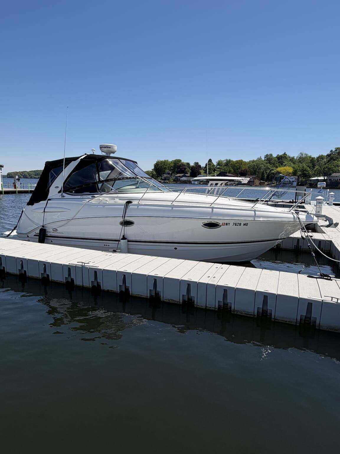 2006 Chaparral Signature 290 370 in sodus point NY