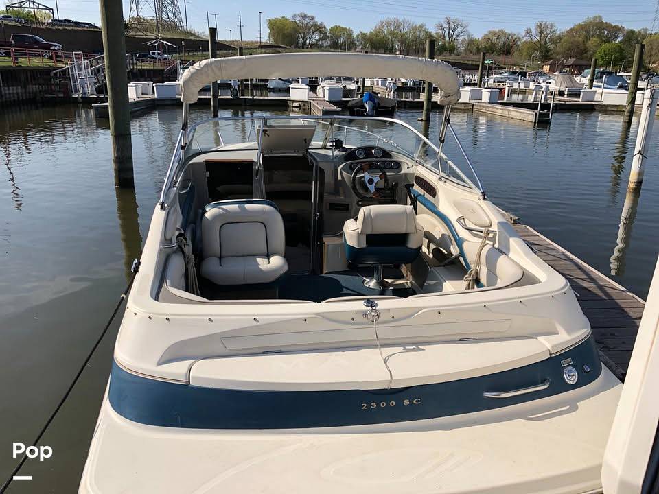 1996 Maxum 2300 SC in portage IN