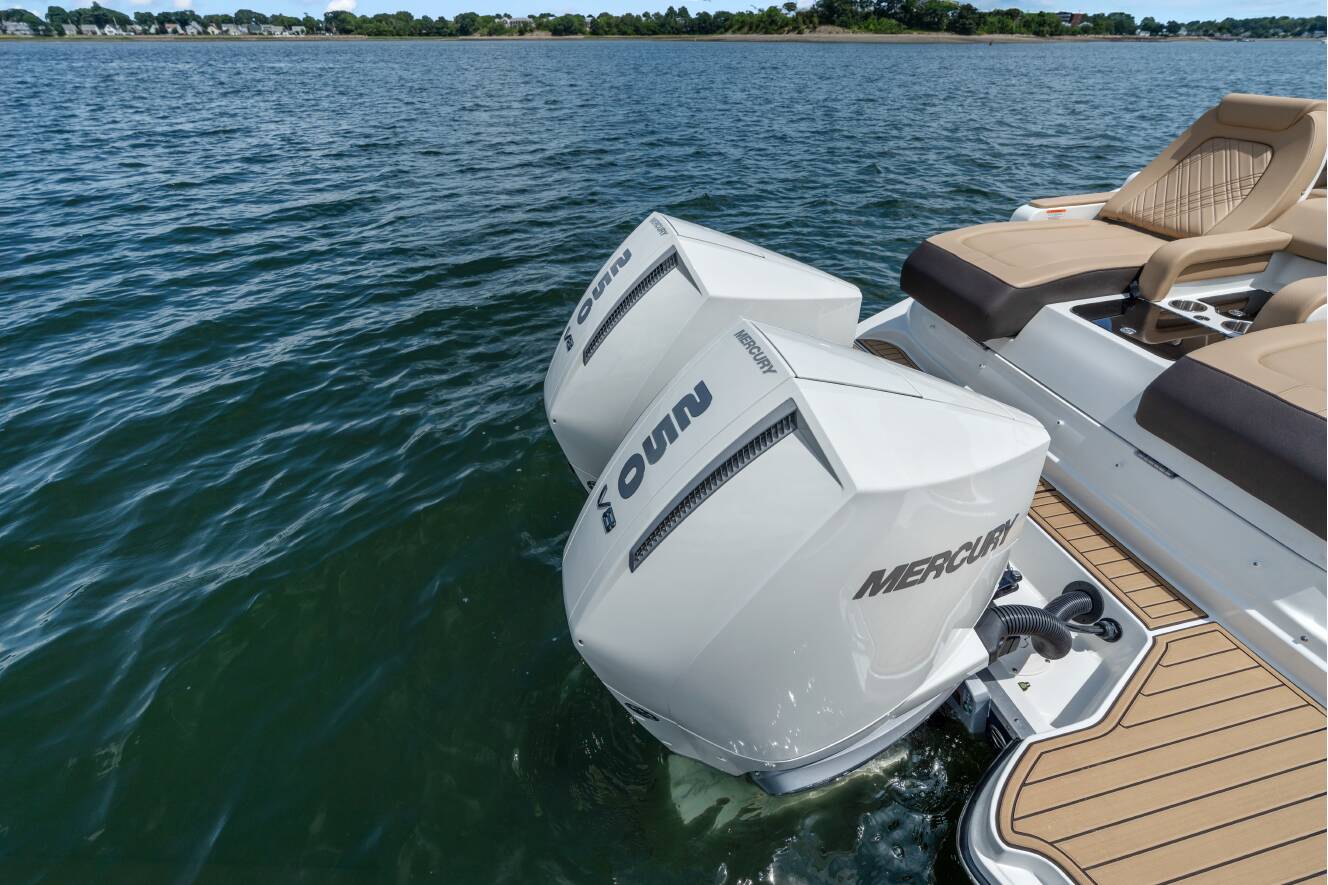 A photo of this 2026 Sea Ray SDX 290 Outboard