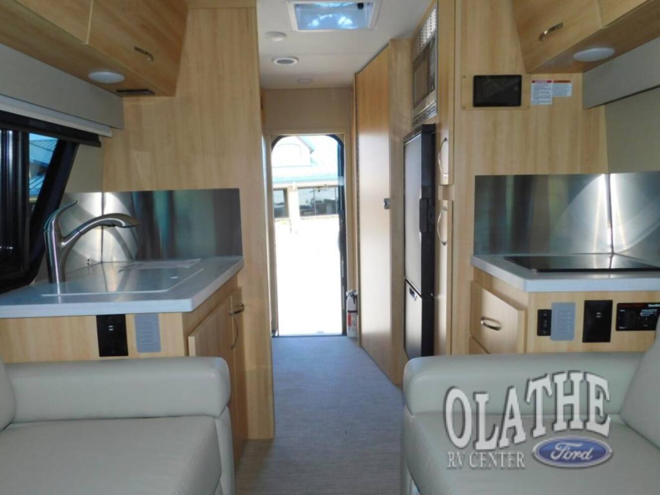 A photo of this 2024 Chinook Maverick DS