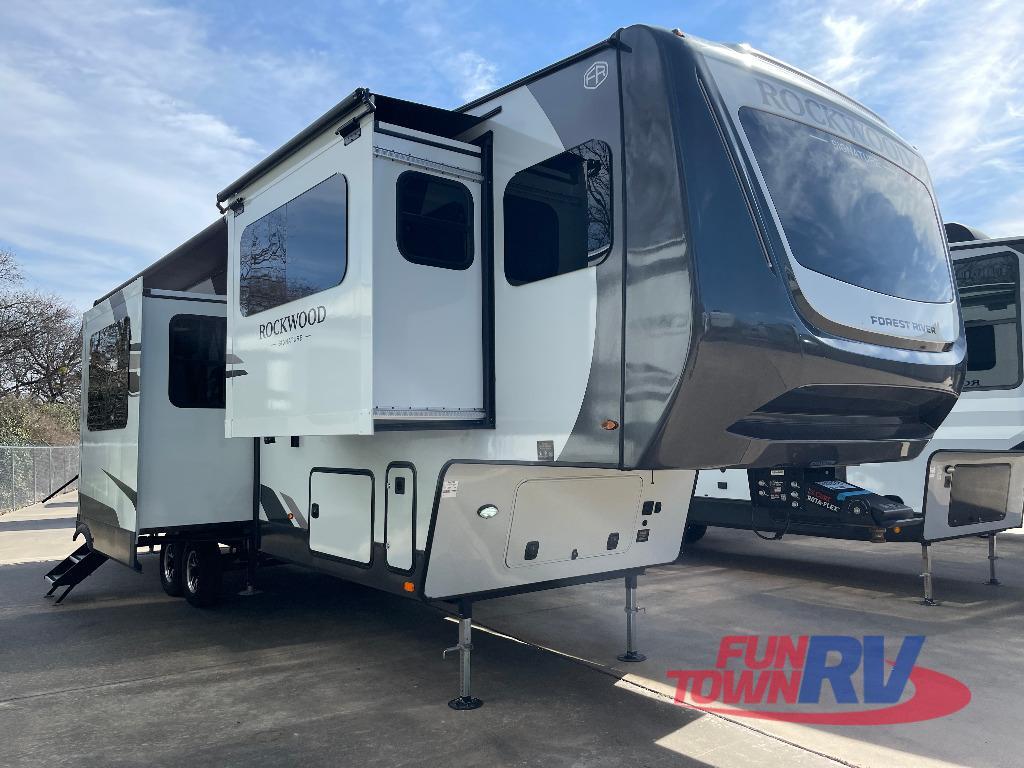 2026 Forest River Rv Rockwood Signature 402SFL in rockwall TX