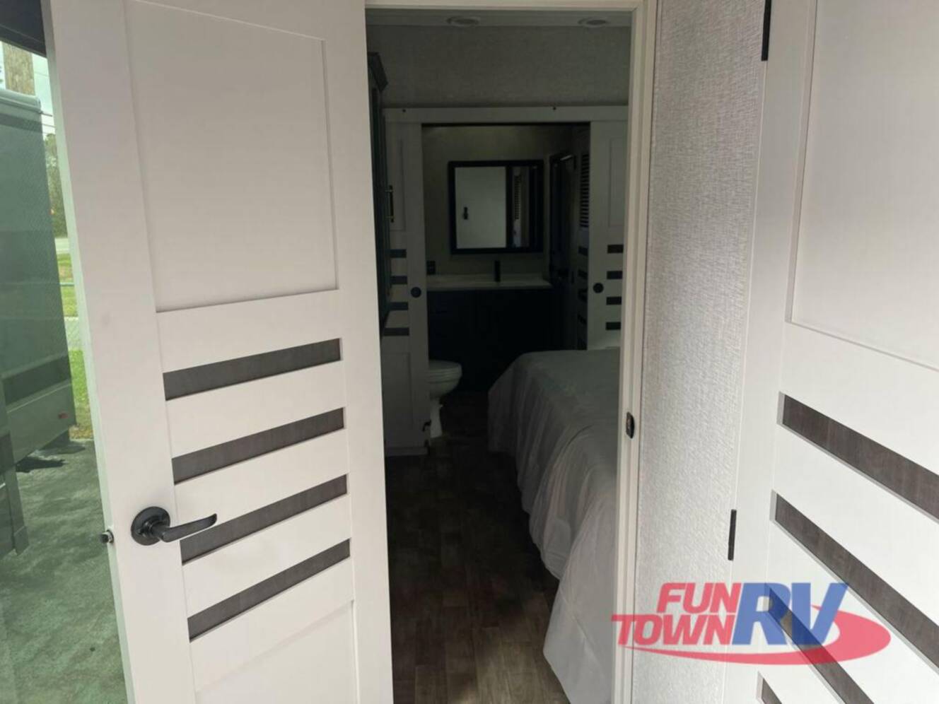 A photo of this 2025 Redwood Rv Regency 3721FDB