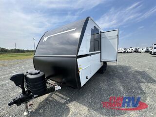 2026 WINNEBAGO MICRO MINNIE 2108FBS