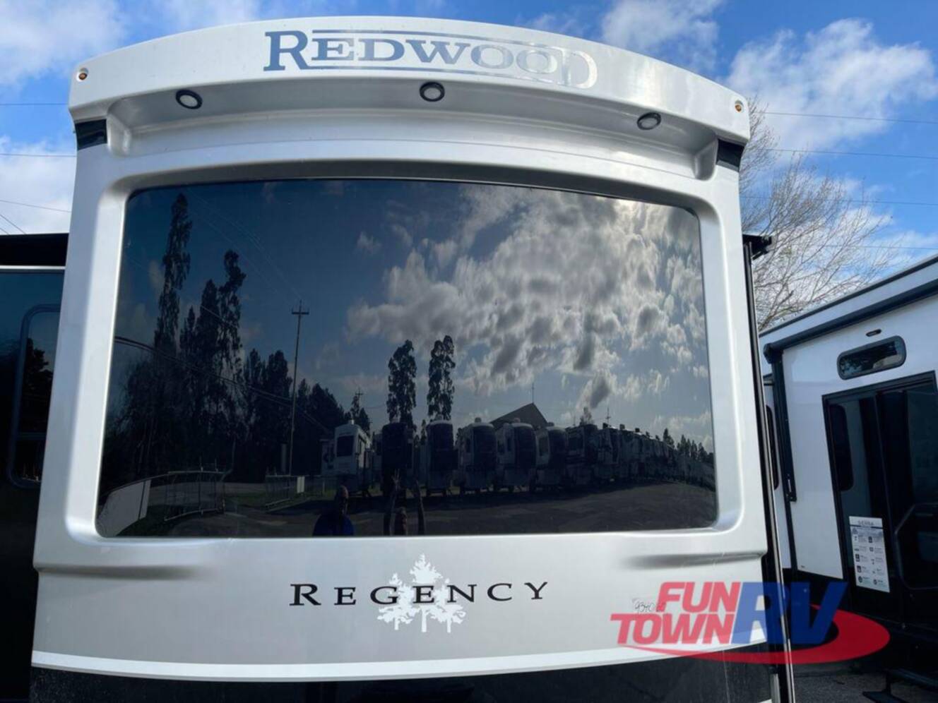 A photo of this 2025 Redwood Rv Regency 3721FDB