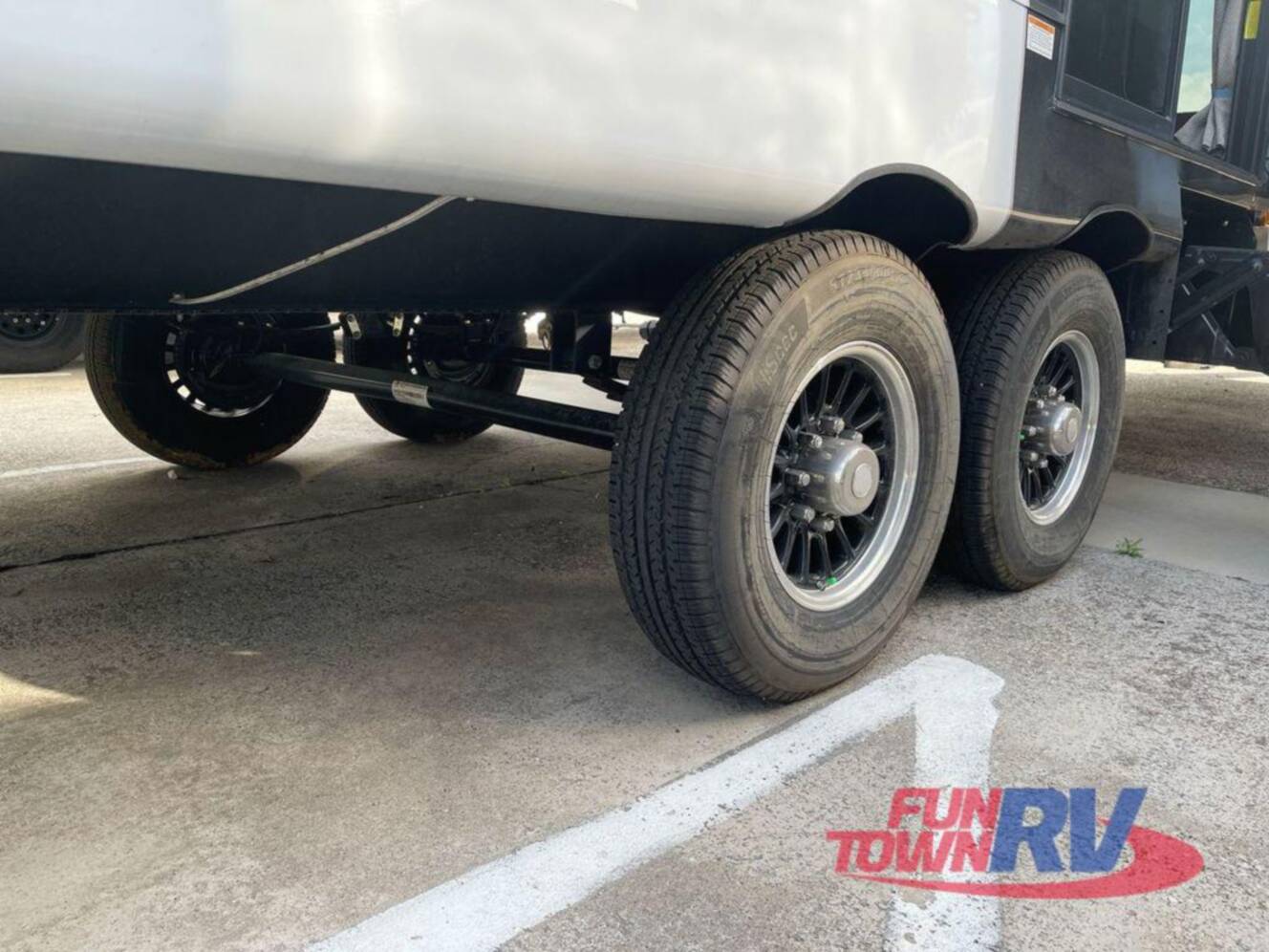 A photo of this 2025 Redwood Rv Regency 3721FDB
