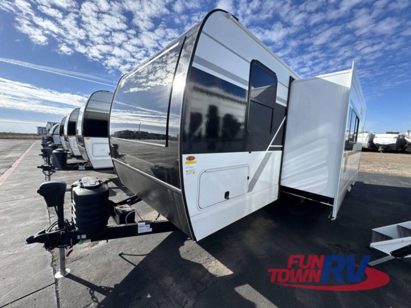 A photo of this 2026 Winnebago Thrive 22MLS