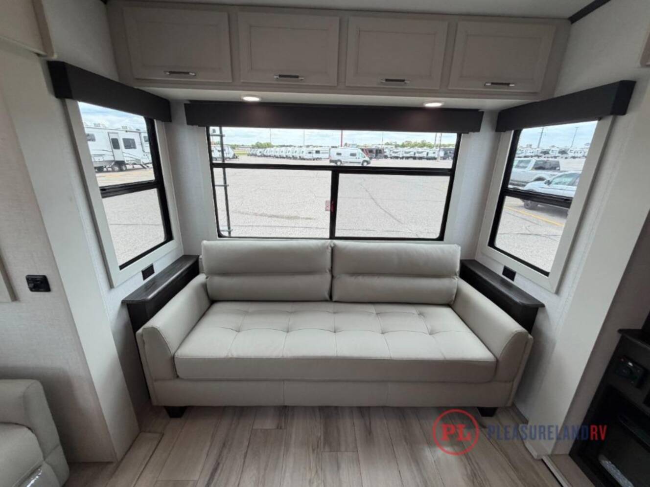 A photo of this 2026 Keystone Rv Arcadia Super Lite 292SLRL