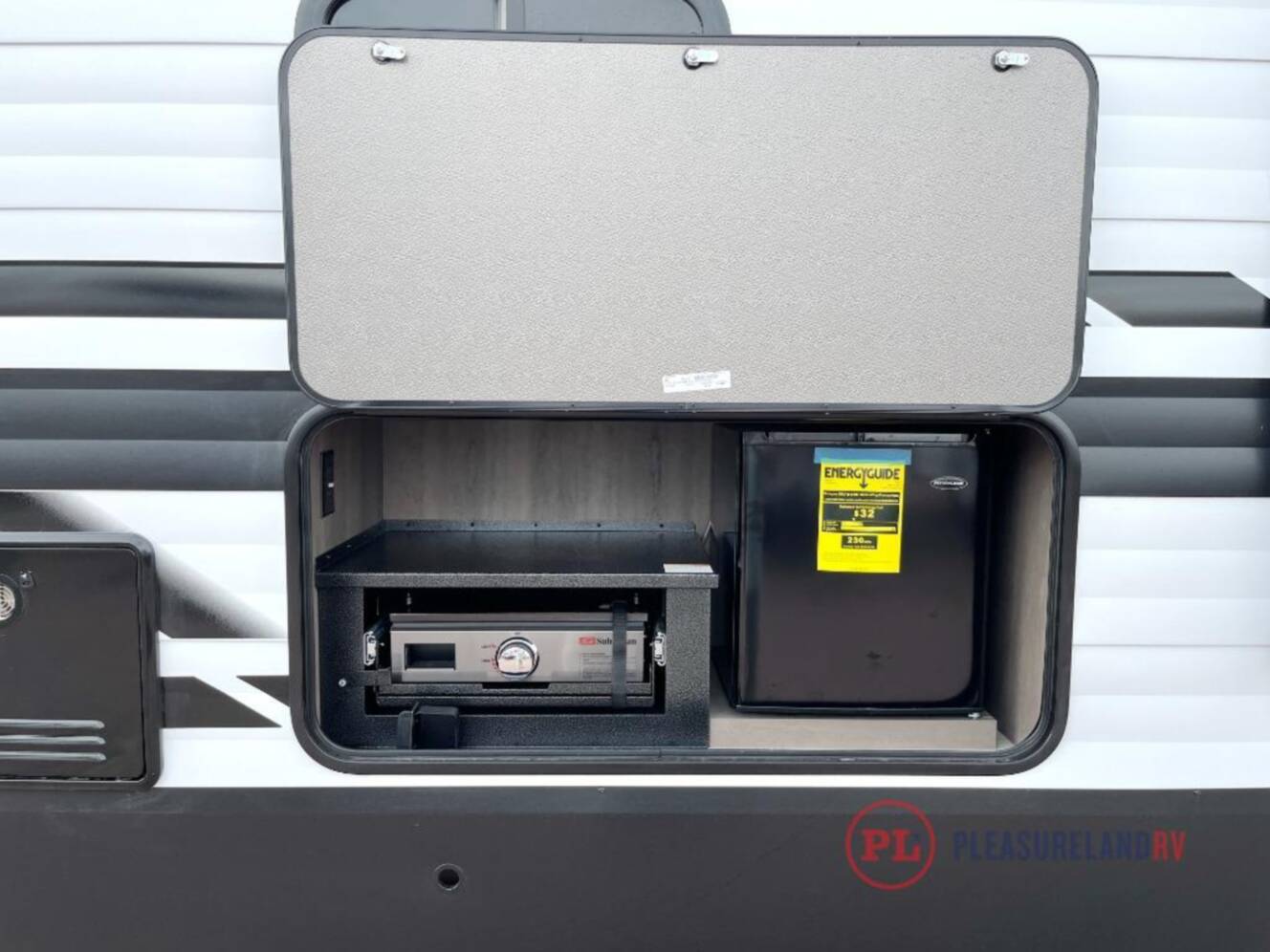 A photo of this 2026 Grand Design Transcend 335BHT