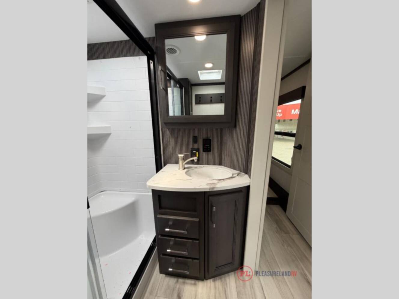 A photo of this 2026 Keystone Rv Arcadia Super Lite 292SLRL