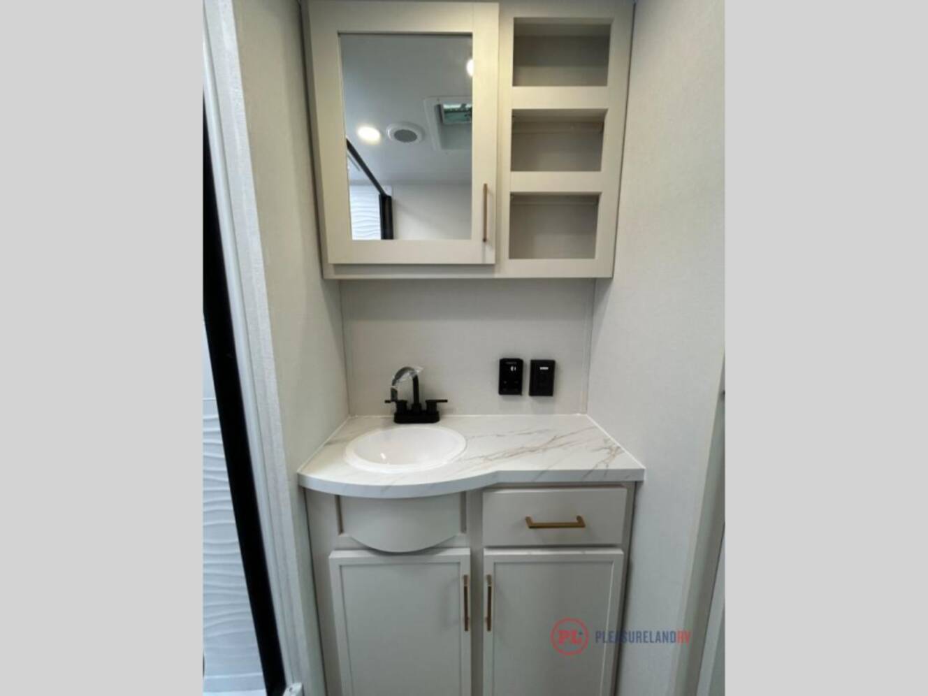 A photo of this 2026 Grand Design Transcend 285RKT