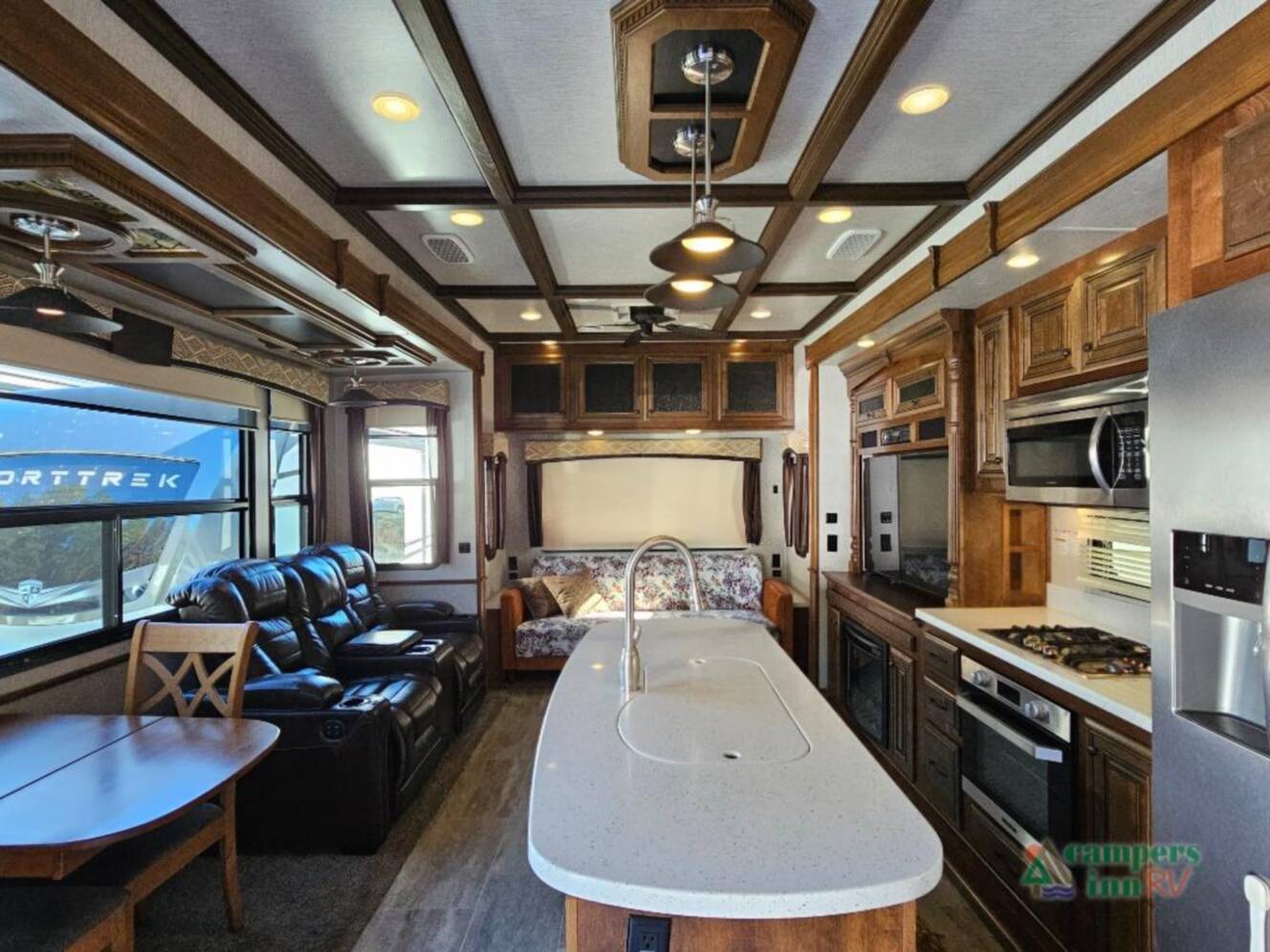 A photo of this 2018 Heartland Bighorn 3871FBO