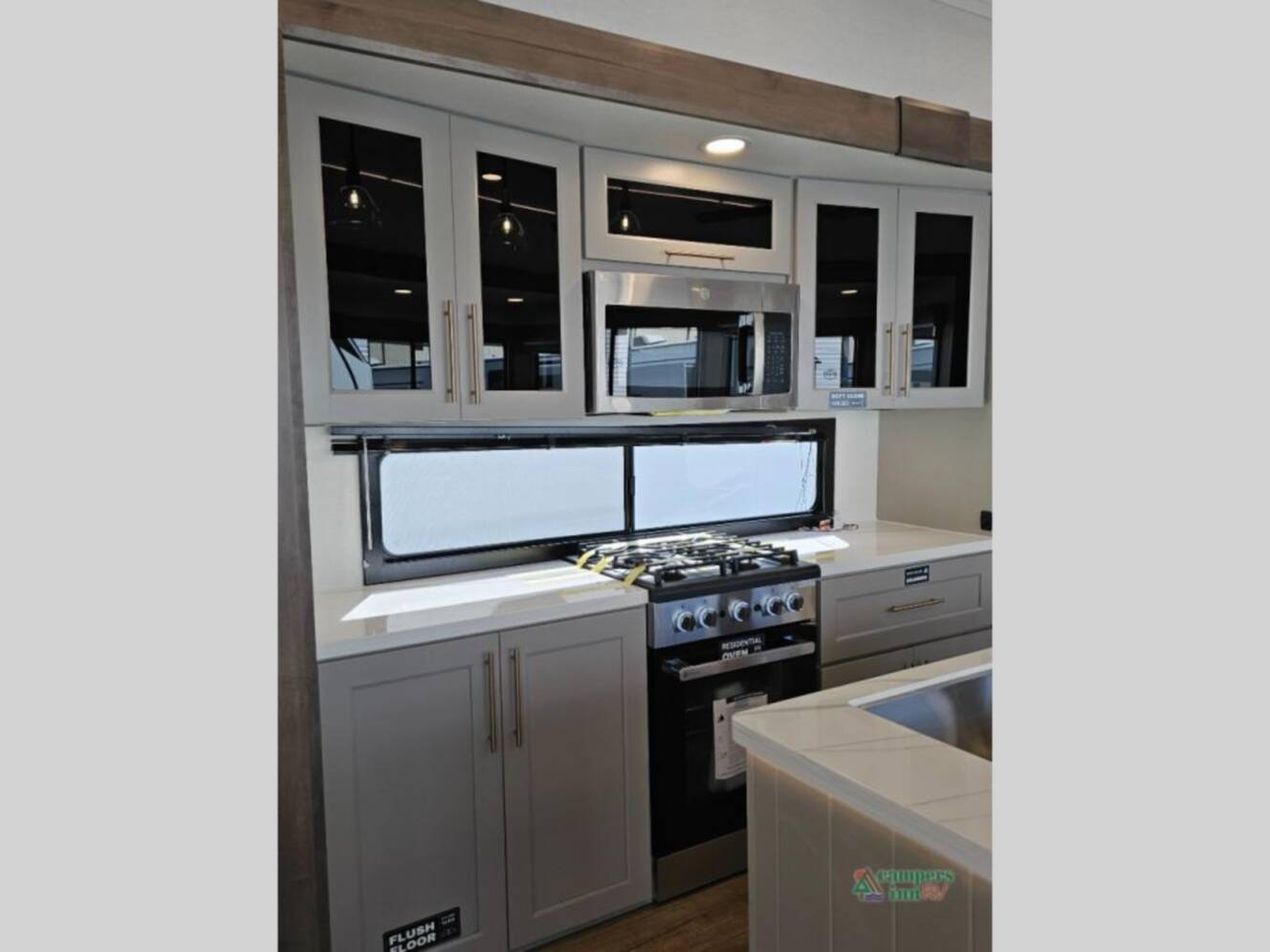 A photo of this 2026 Alliance Rv Benchmark 42LFT