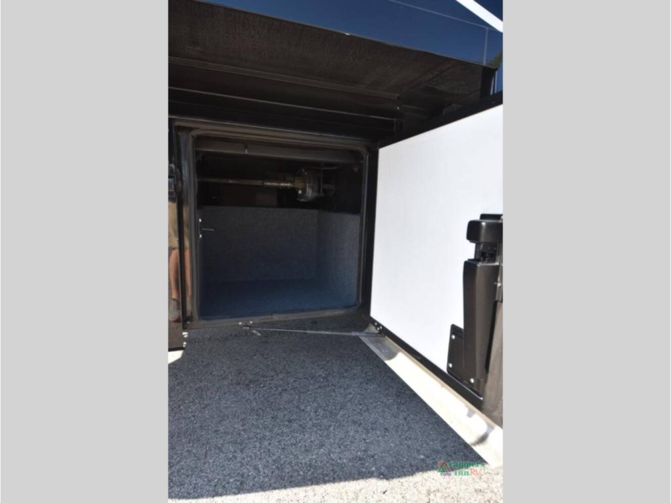 A photo of this 2025 Newmar Bay Star 3626