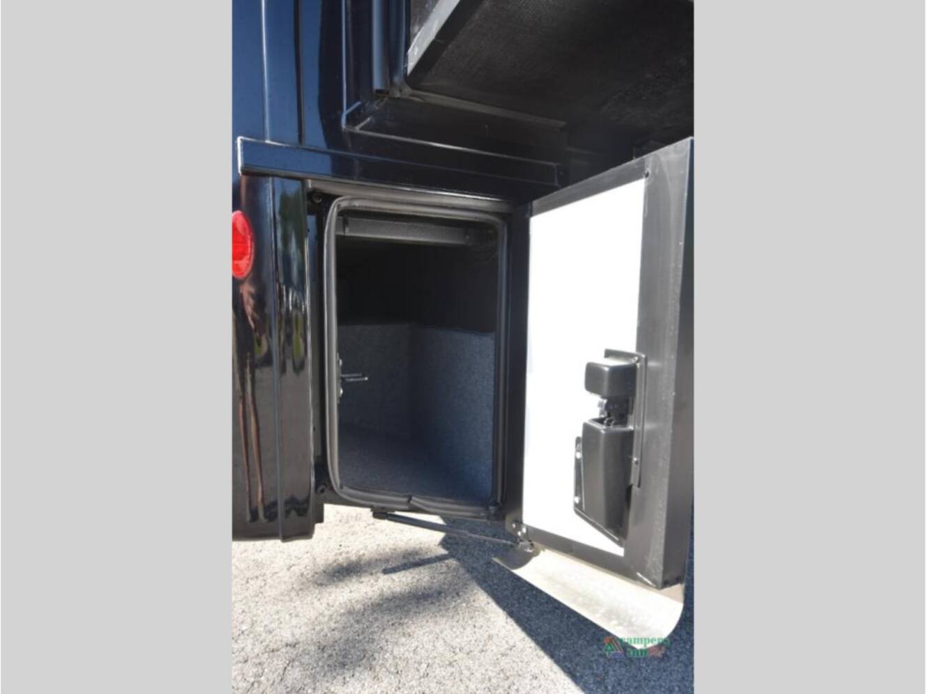 A photo of this 2025 Newmar Bay Star 3626