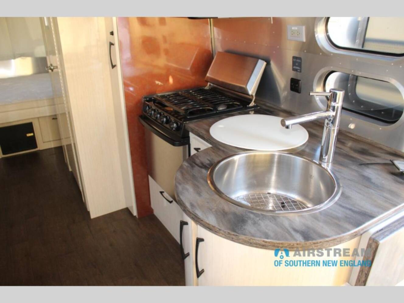 A photo of this 2016 Airstream International Serenity International serenity 25 fbq