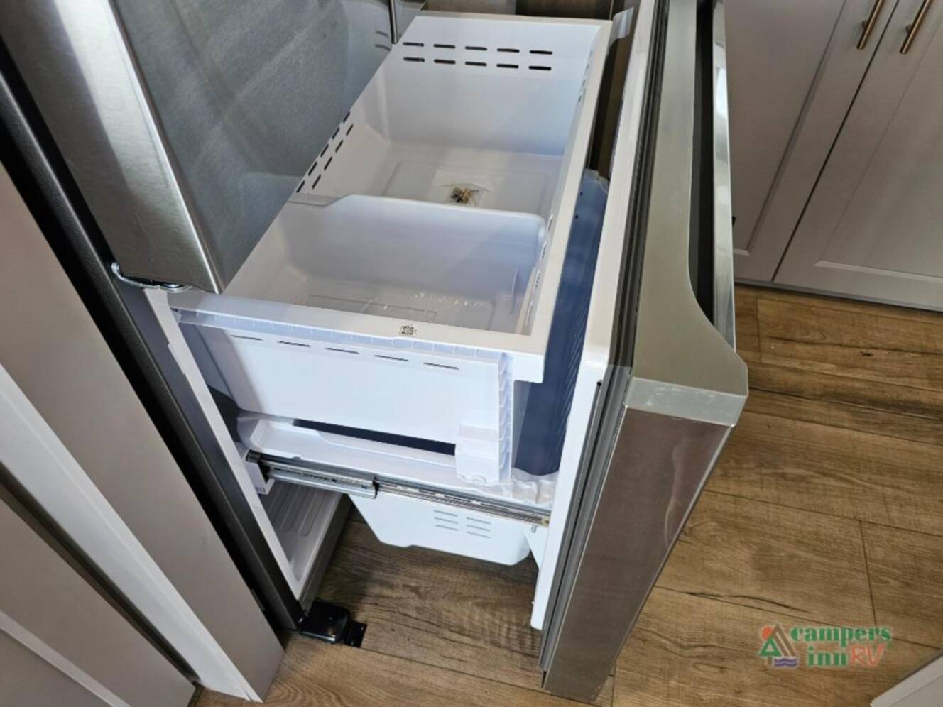 A photo of this 2026 Alliance Rv Benchmark 42LFT