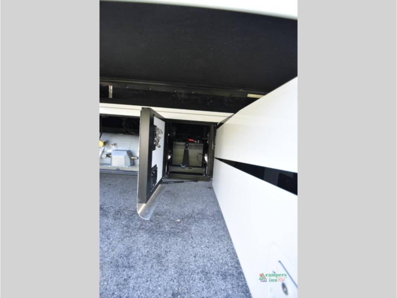 A photo of this 2025 Newmar Bay Star 3626