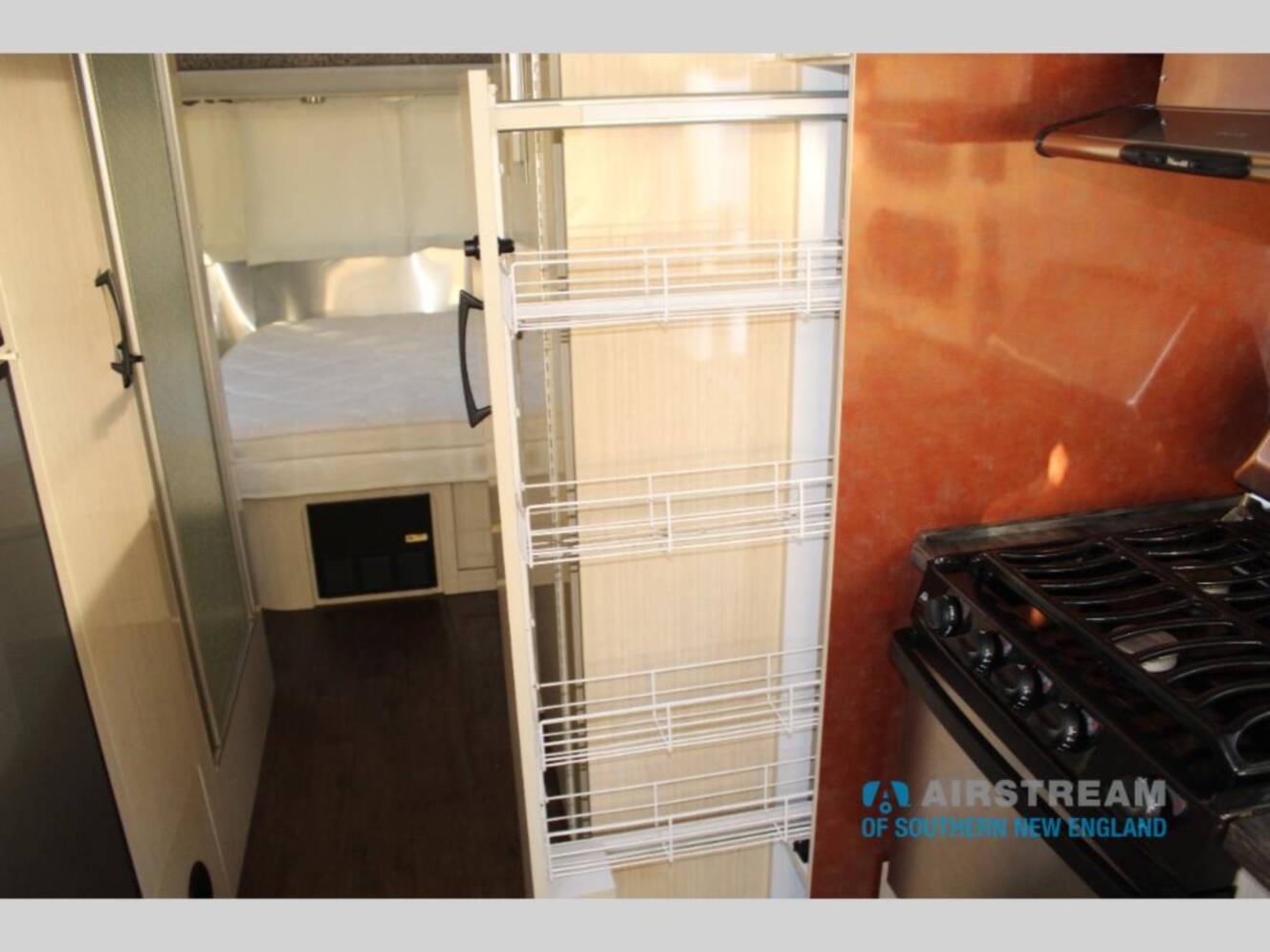 A photo of this 2016 Airstream International Serenity International serenity 25 fbq
