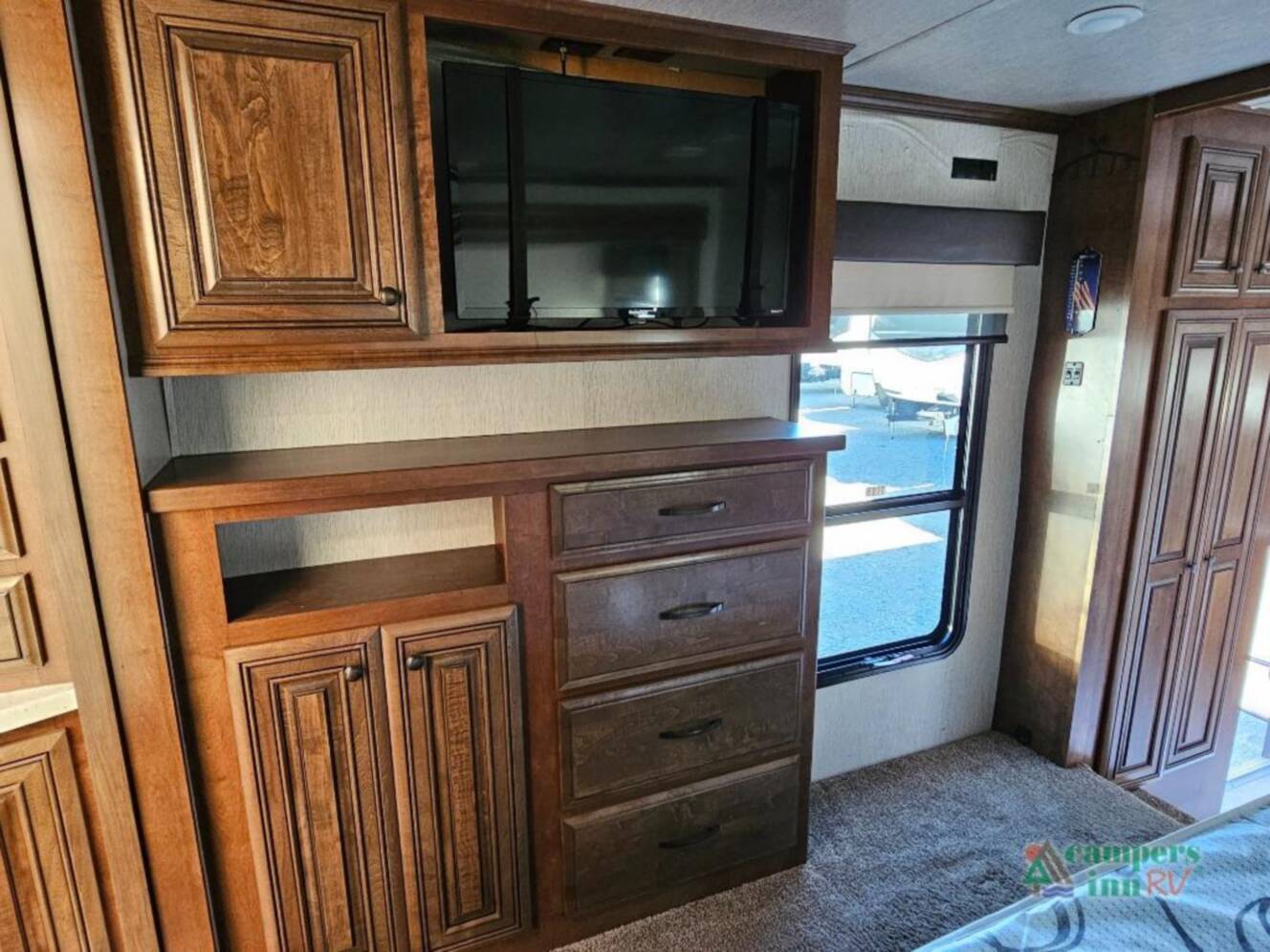 A photo of this 2018 Heartland Bighorn 3871FBO