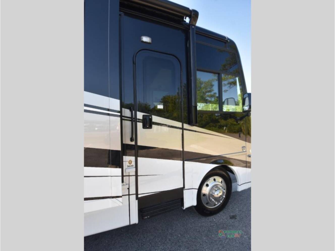 A photo of this 2025 Newmar Bay Star 3626
