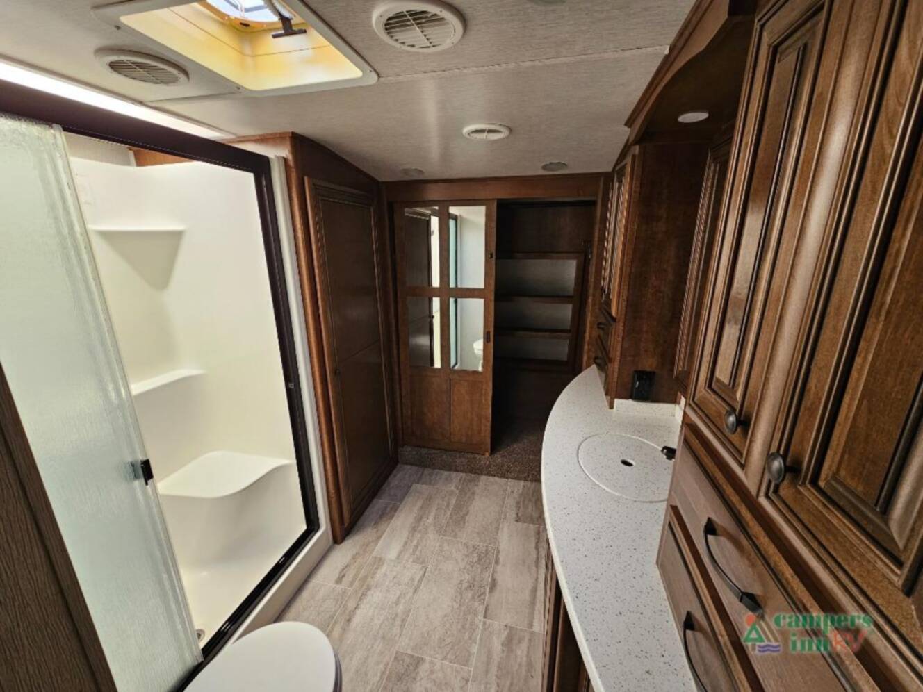 A photo of this 2018 Heartland Bighorn 3871FBO