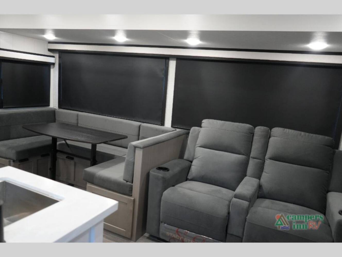 A photo of this 2025 Jayco Jay Feather 29BHB