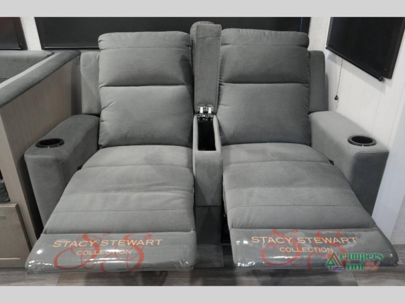 A photo of this 2025 Jayco Jay Feather 29BHB