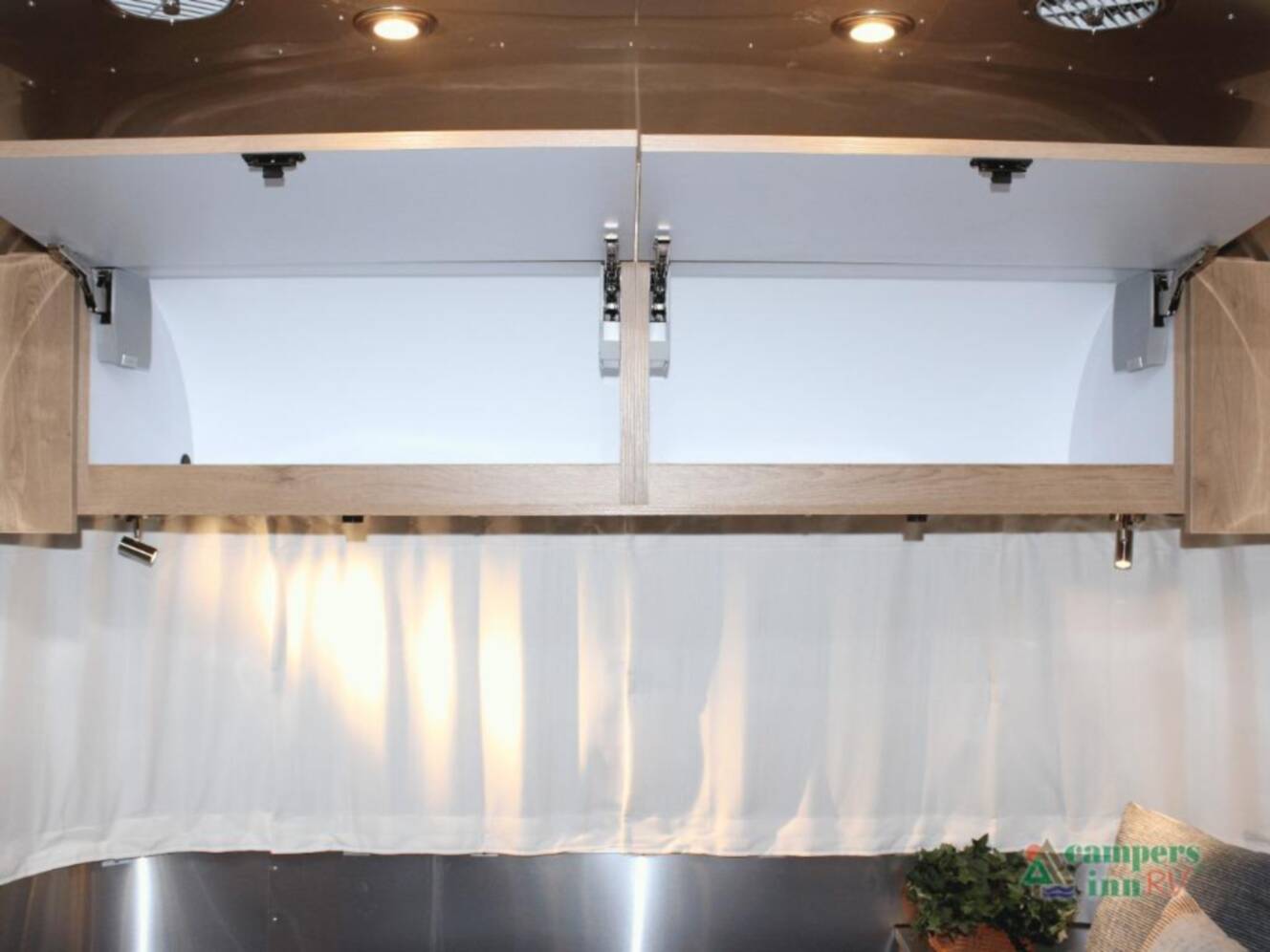 A photo of this 2026 Airstream Trade Wind 25FBQ