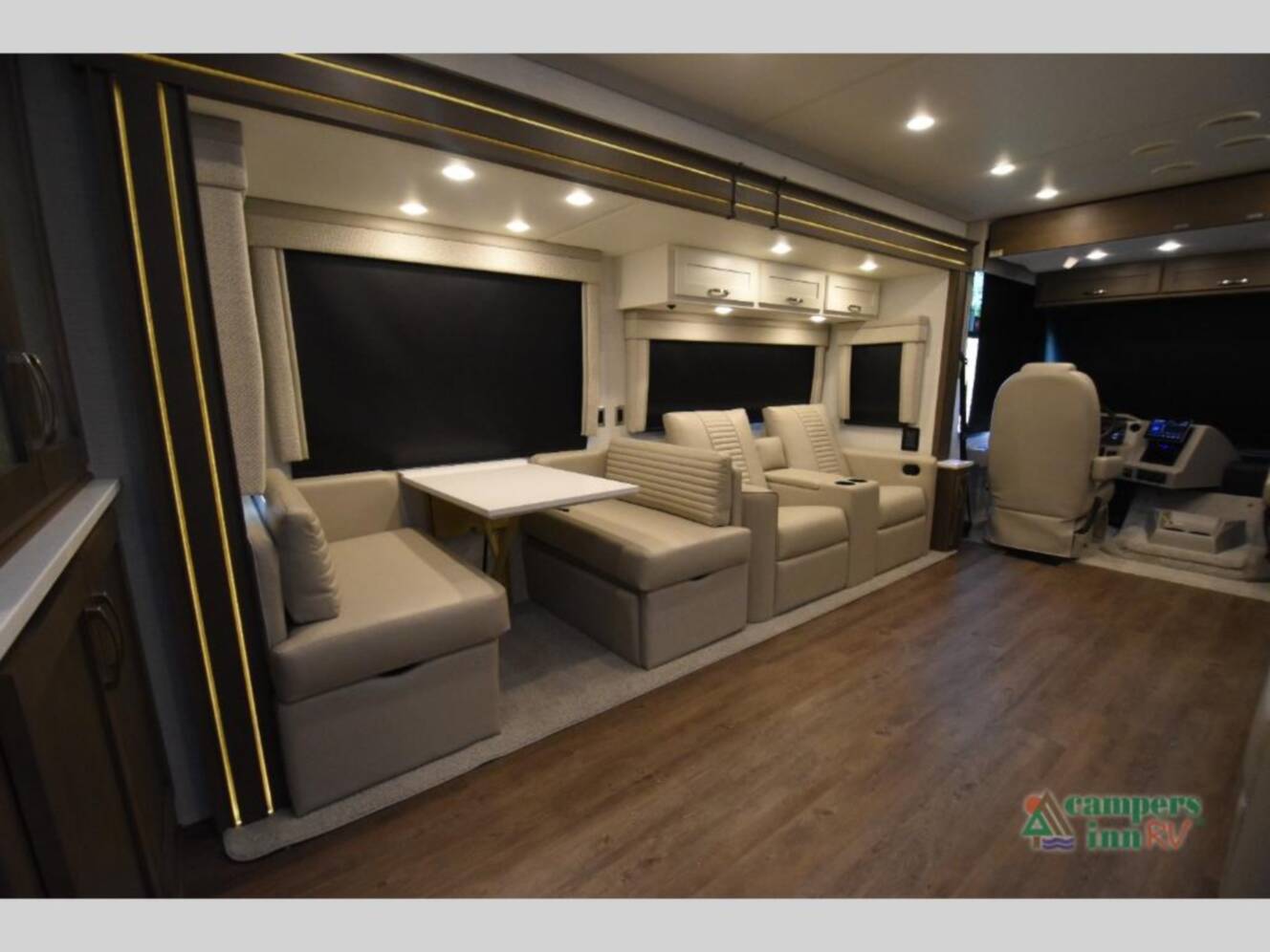 A photo of this 2025 Newmar Bay Star 3626