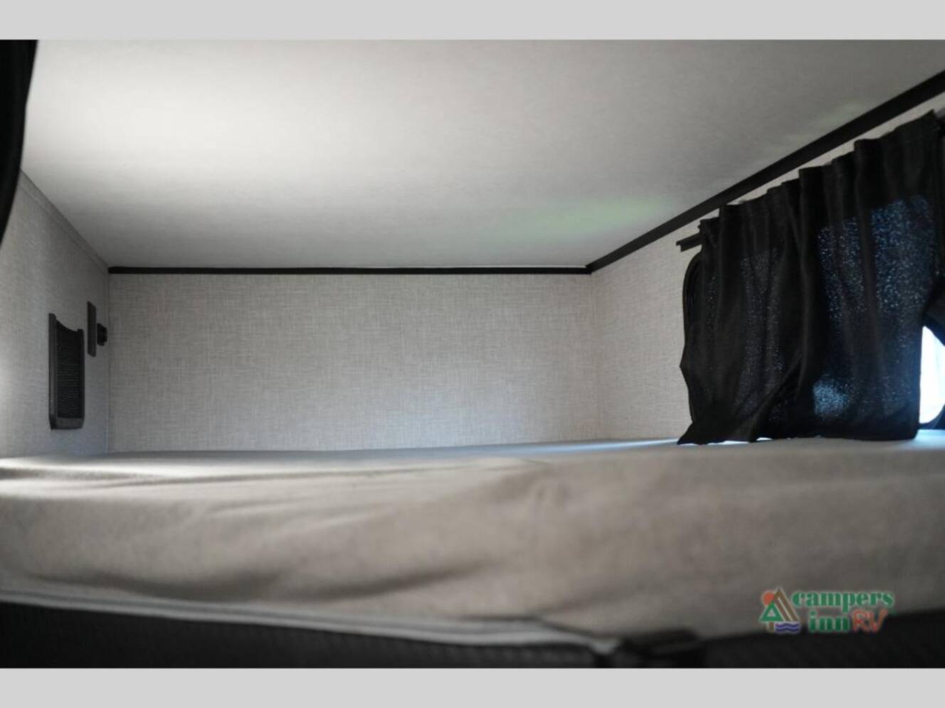 A photo of this 2025 Jayco Jay Feather 29BHB