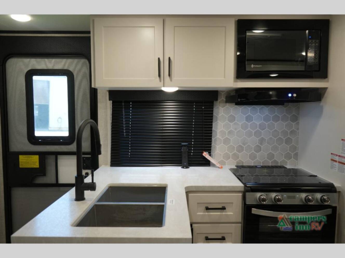 A photo of this 2025 Jayco Jay Feather 29BHB