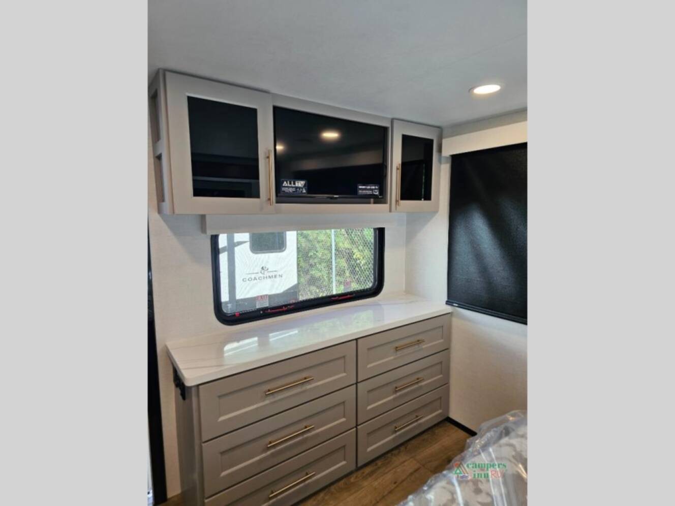 A photo of this 2026 Alliance Rv Benchmark 42LFT