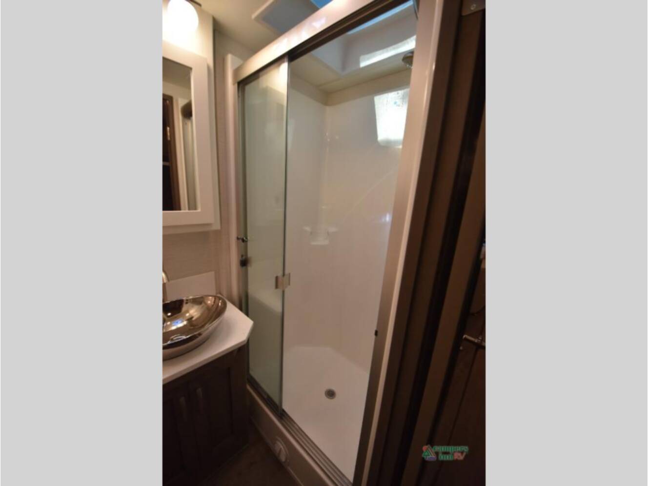 A photo of this 2025 Newmar Bay Star 3626