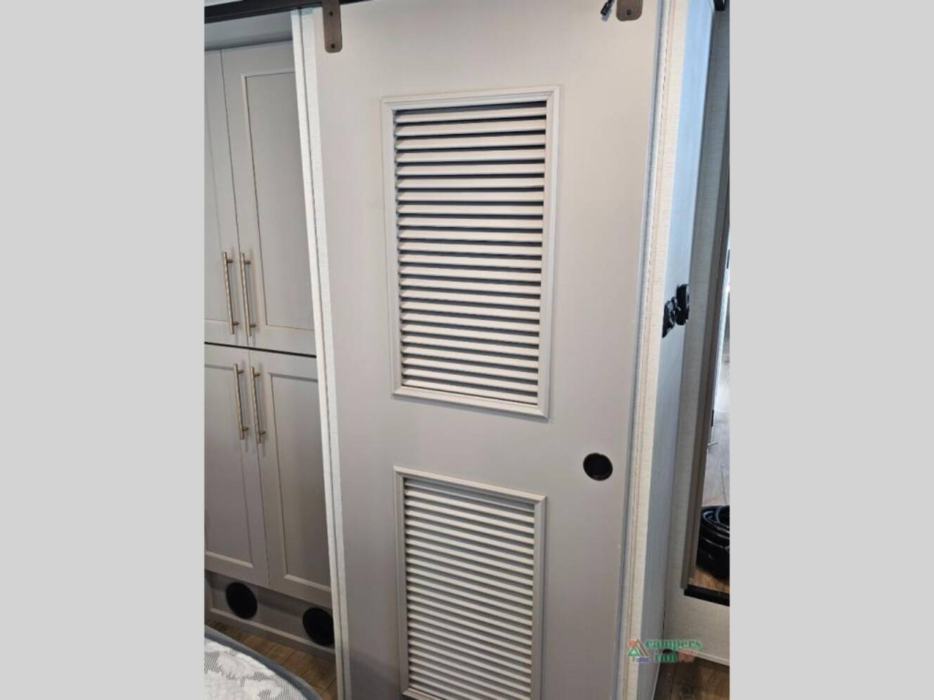 A photo of this 2026 Alliance Rv Benchmark 42LFT