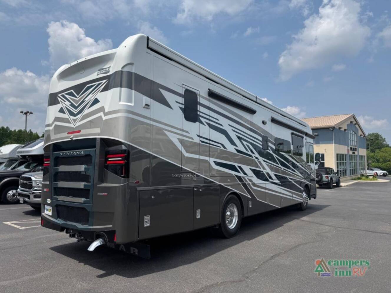 A photo of this 2025 Newmar Ventana 3809