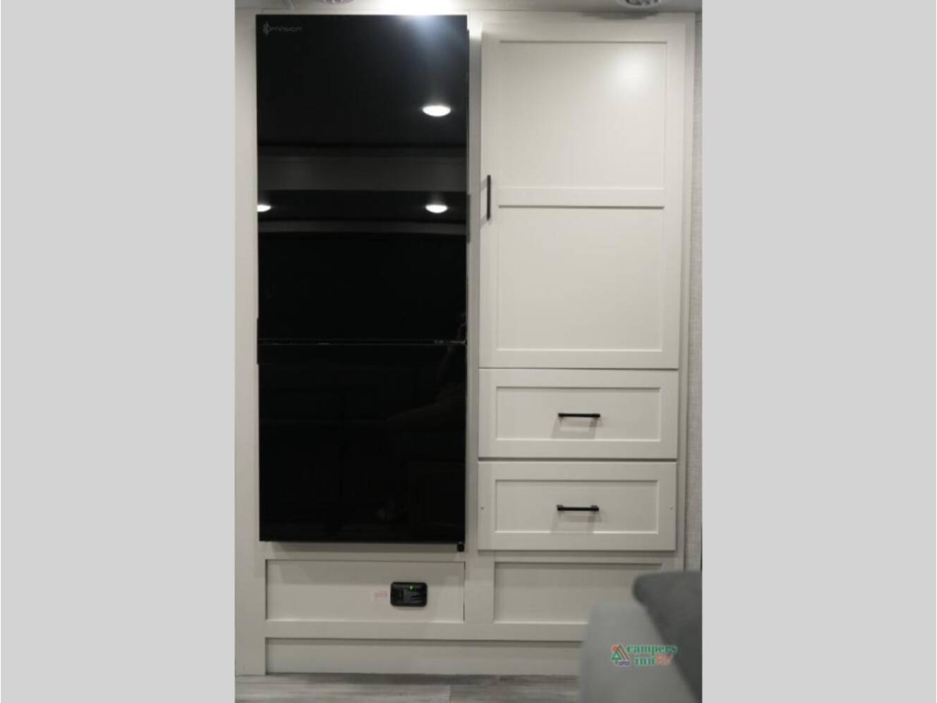 A photo of this 2025 Jayco Jay Feather 29BHB