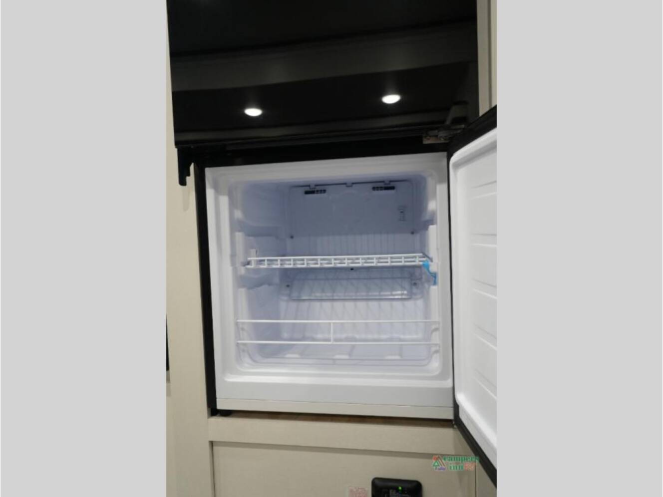 A photo of this 2025 Jayco Jay Feather 29BHB