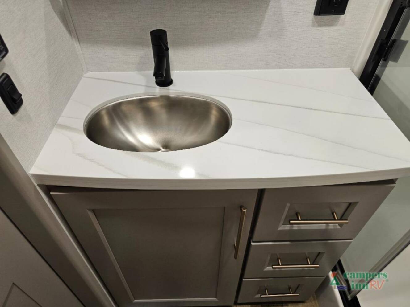 A photo of this 2026 Alliance Rv Benchmark 42LFT