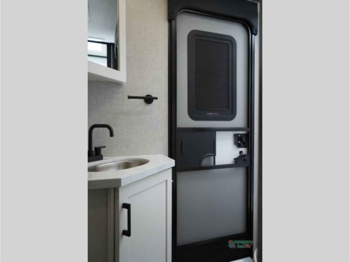 A photo of this 2025 Jayco Jay Feather 29BHB
