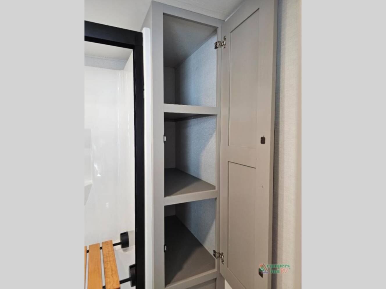 A photo of this 2026 Alliance Rv Benchmark 42LFT