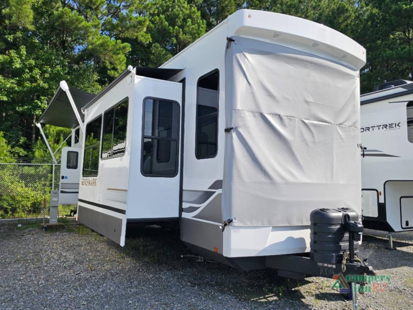 A photo of this 2026 Alliance Rv Benchmark 42LFT