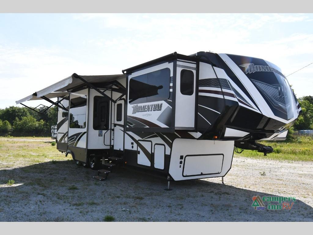2017 Grand Design Momentum 376TH in byron GA